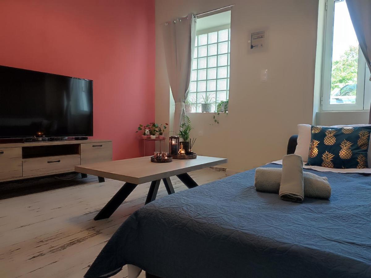 Hibiscus Home Aegina Eksteriør billede
