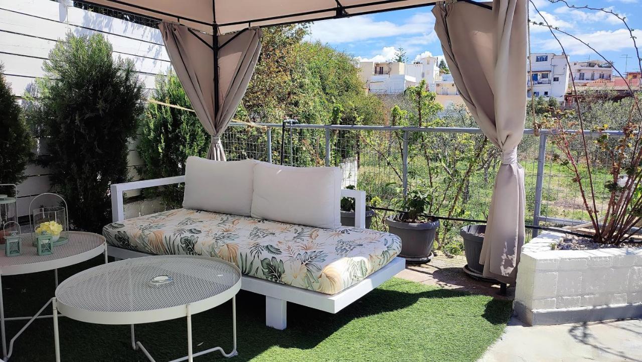 Hibiscus Home Aegina Eksteriør billede